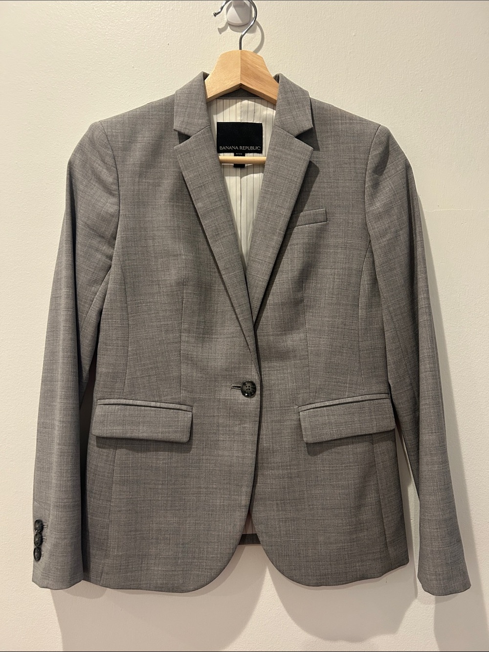 Banana Republic Italian Wool Blazer - Light Gray - Size 00 Petite